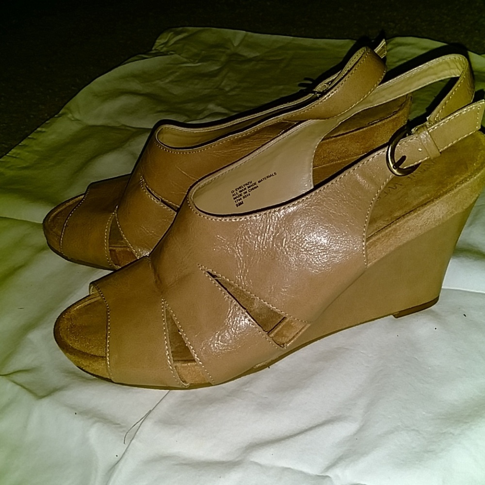 Nine West Beige Wedges